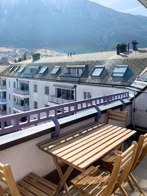 Charming Penthouse With Veranda In The Center Of Brig Exterior photo